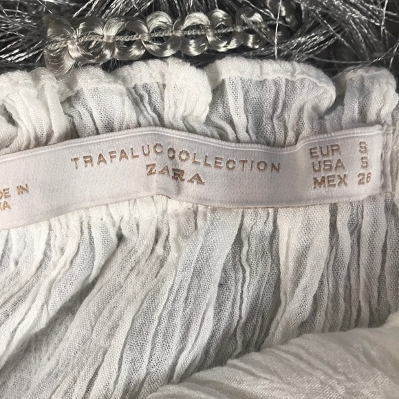 Zara | Off the Shoulder White Top - Picture 7 of 7